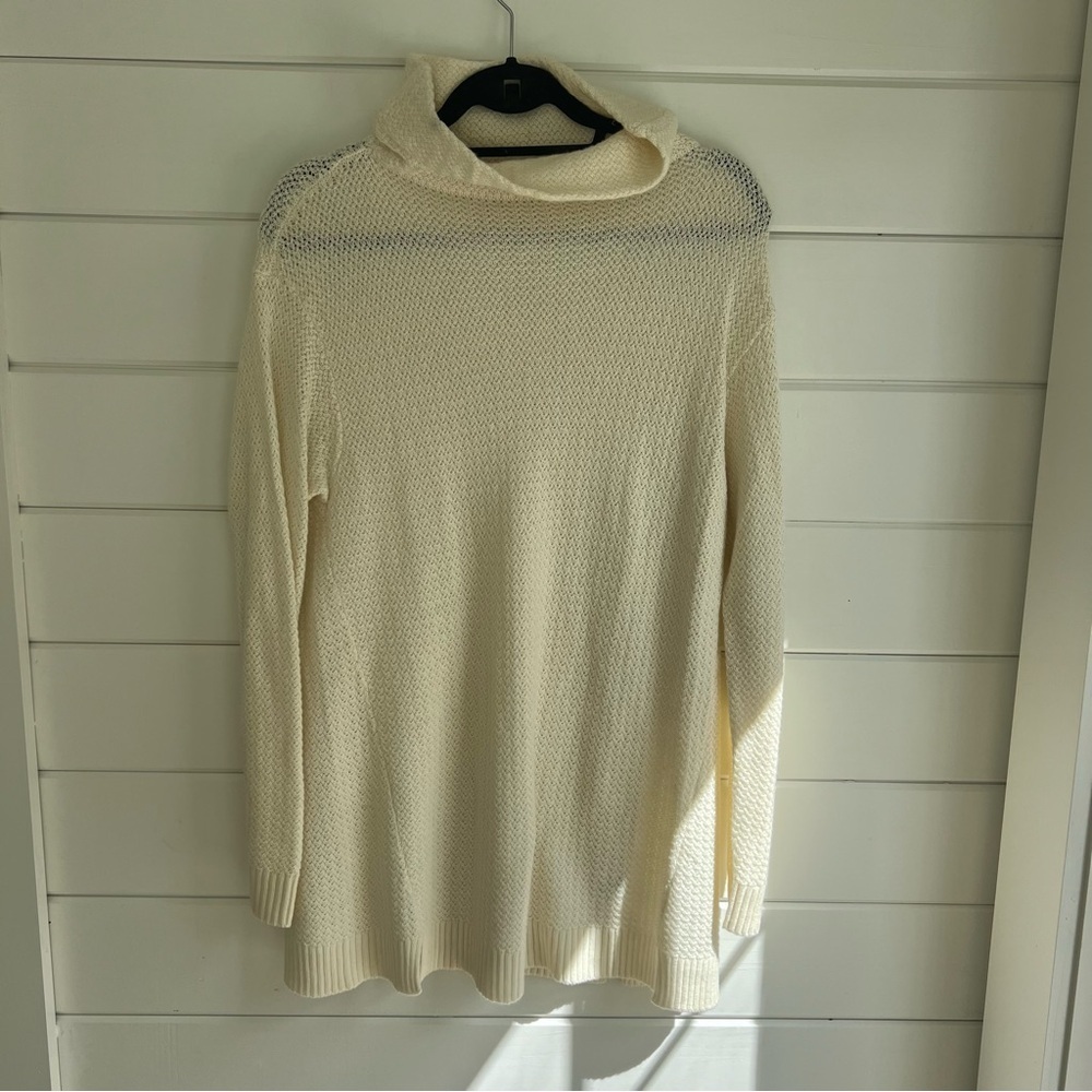 Vineyard Vines cream knit cowl neck tunic